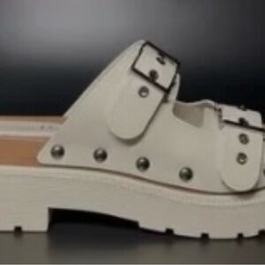 Dior diorquakes platform sandal.